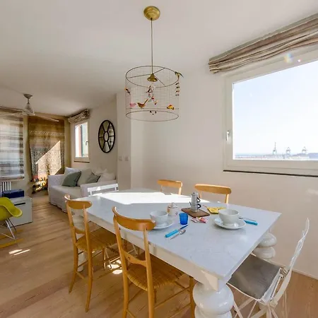شقة Joivy Sunny With Panoramic Terrace And Stunning View